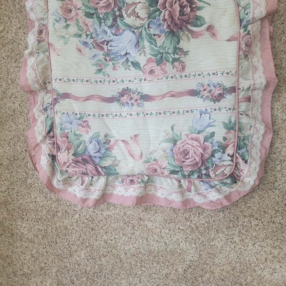 Vtg Floral Ruffled Pillow Shams 2 Pink Rose Lace Cottagecore